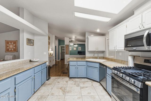 2907 E SEQUOIA Drive, Phoenix, AZ 85050