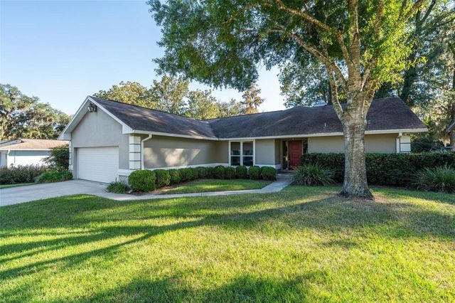 8120 NW 48TH LANE, Ocala, FL 34482