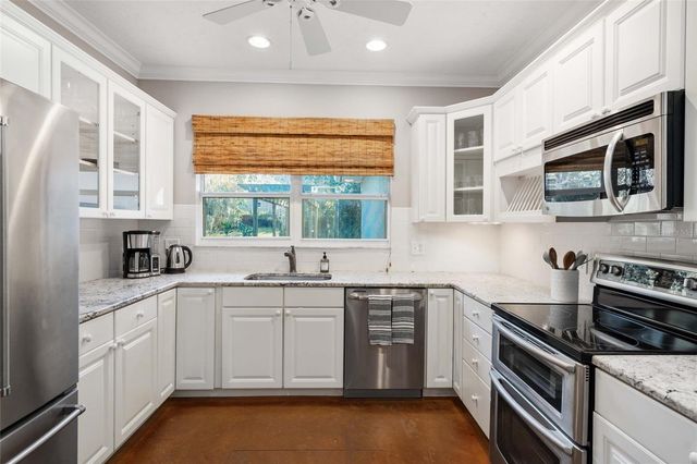 8120 NW 48TH LANE, Ocala, FL 34482