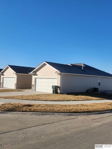 1078 N 170 Avenue, Omaha, NE 68118