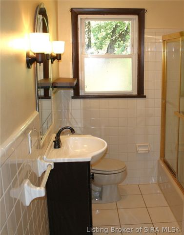 1808 Hunters Trace, Jeffersonville, IN 47130