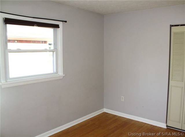 1808 Hunters Trace, Jeffersonville, IN 47130