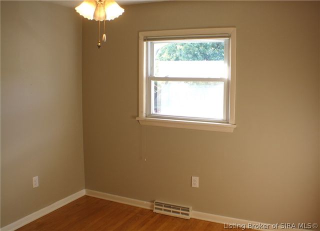 1808 Hunters Trace, Jeffersonville, IN 47130