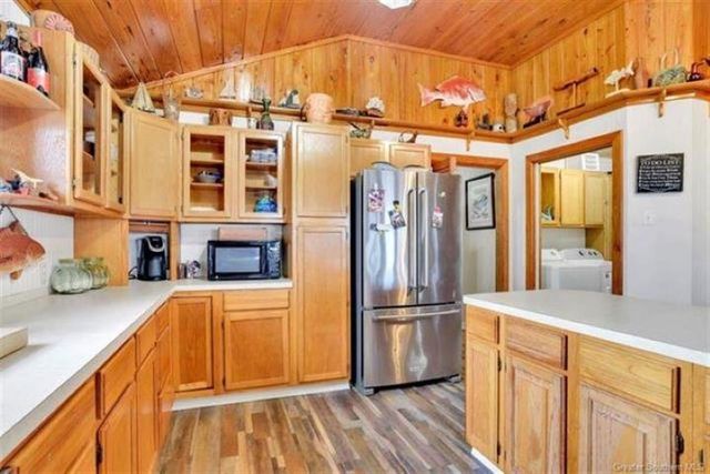 515 Lake Breeze Road, Hackberry, LA 70645