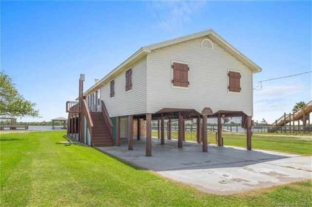 515 Lake Breeze Road, Hackberry, LA 70645