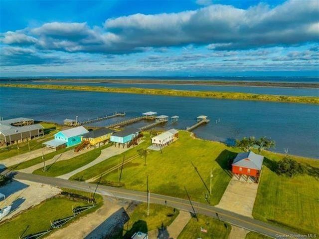 515 Lake Breeze Road, Hackberry, LA 70645