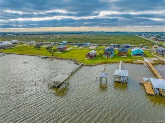 515 Lake Breeze Road, Hackberry, LA 70645