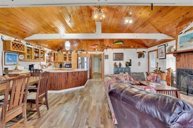 515 Lake Breeze Road, Hackberry, LA 70645