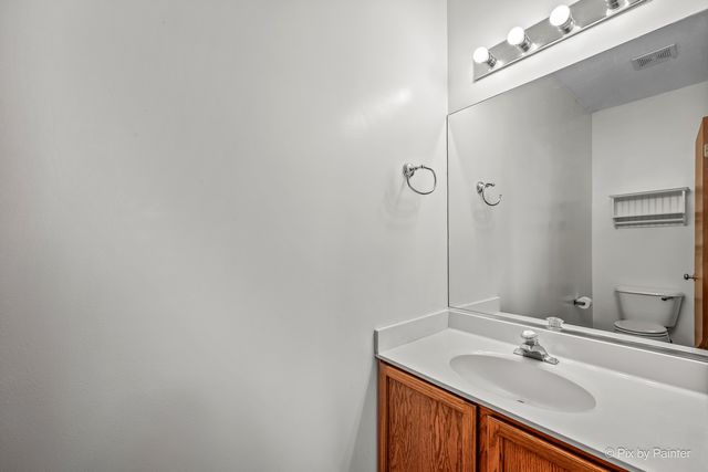 754 GOLDEN OAK Circle, Crystal Lake, IL 60014