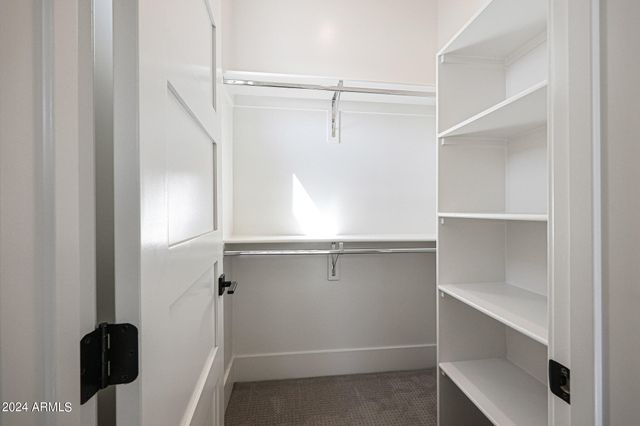 1940 E Creek Canyon Road, Phoenix, AZ 85086