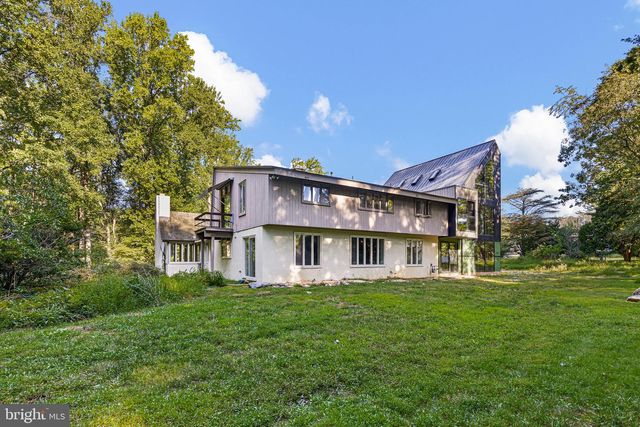 4002 VALLEY GREEN RD, Wilmington, DE 19807