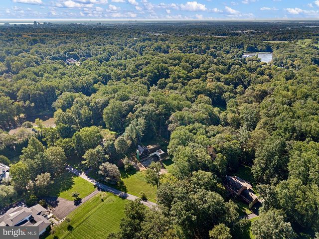 4002 VALLEY GREEN RD, Wilmington, DE 19807
