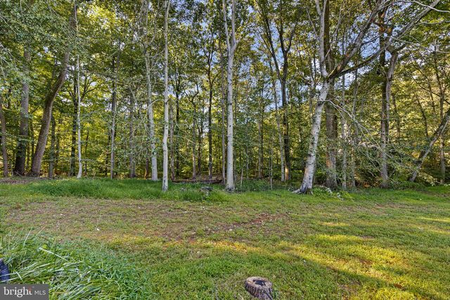 4002 VALLEY GREEN RD, Wilmington, DE 19807