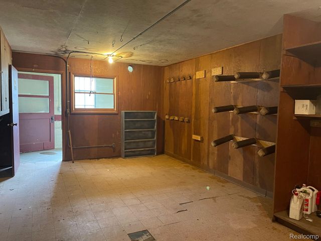 8261 Fenton Road, Grand Blanc Charter Township, MI 48439