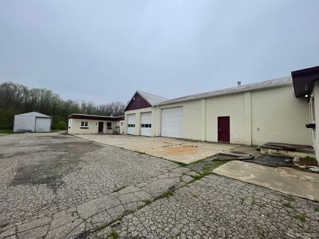 8261 Fenton Road, Grand Blanc Charter Township, MI 48439