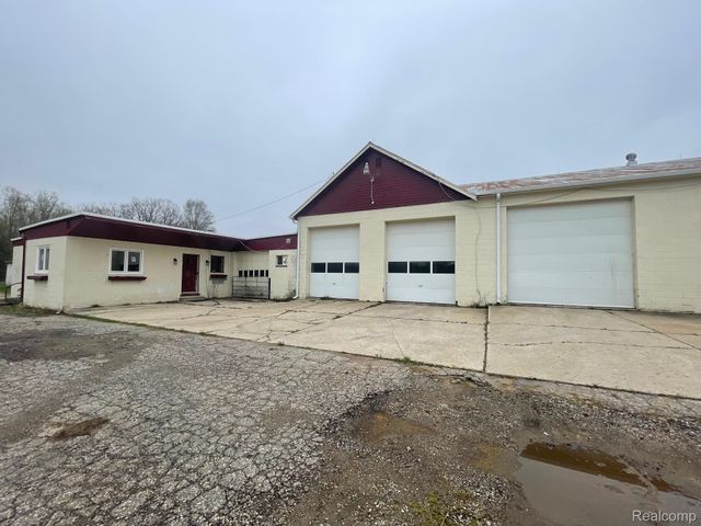 8261 Fenton Road, Grand Blanc Charter Township, MI 48439