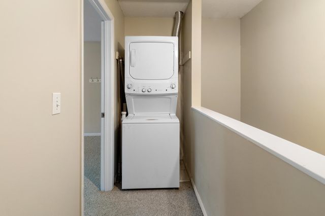 180 Ledgewood Cir Apt 103, Burlington, VT 05401