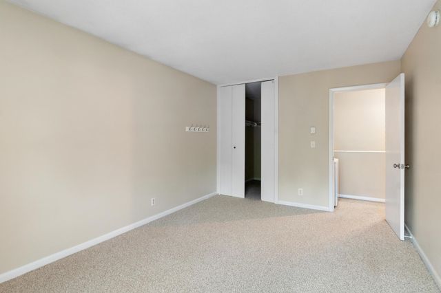 180 Ledgewood Cir Apt 103, Burlington, VT 05401