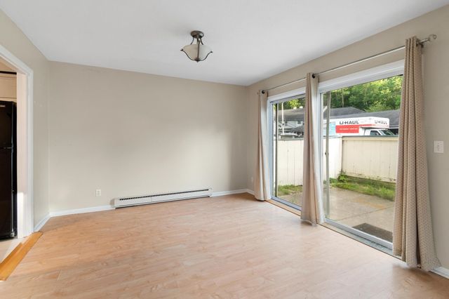 180 Ledgewood Cir Apt 103, Burlington, VT 05401