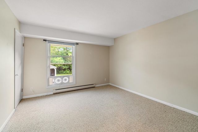 180 Ledgewood Cir Apt 103, Burlington, VT 05401