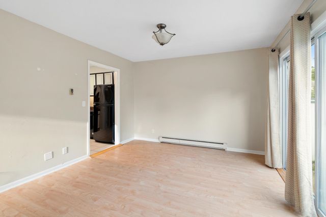 180 Ledgewood Cir Apt 103, Burlington, VT 05401