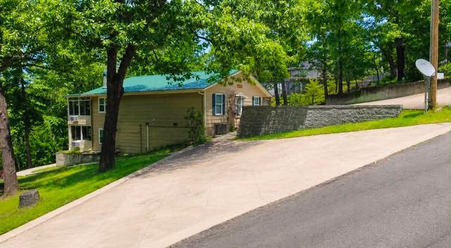 5068 County Road 370, Eucha, OK 74342