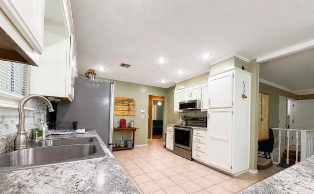 5068 County Road 370, Eucha, OK 74342