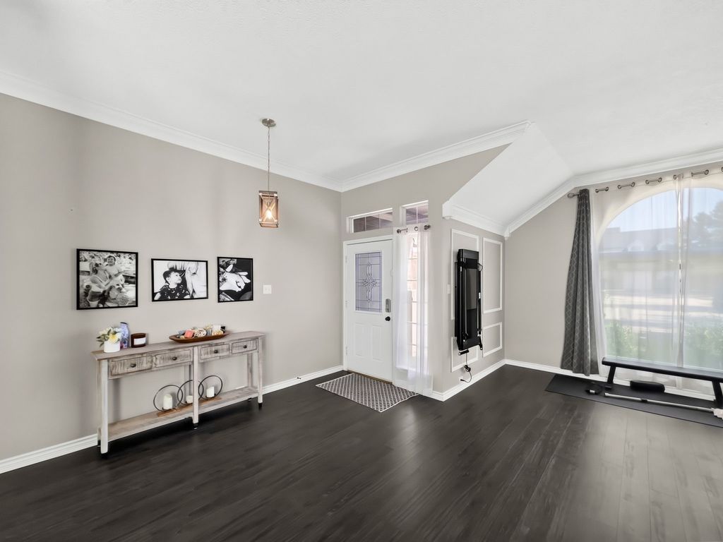 8304 Crystalwood Drive, Dallas, TX 75249 — photo 5