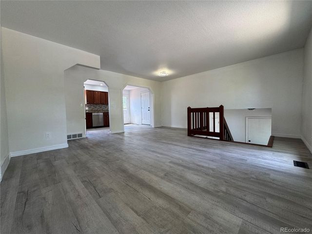 2012 S Ivory Street, Aurora, CO 80013