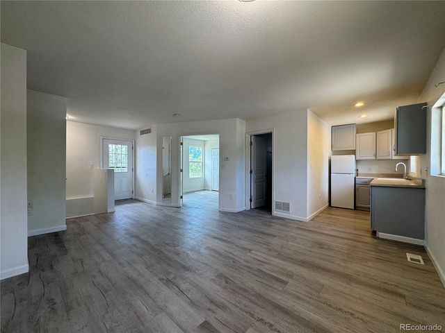 2012 S Ivory Street, Aurora, CO 80013