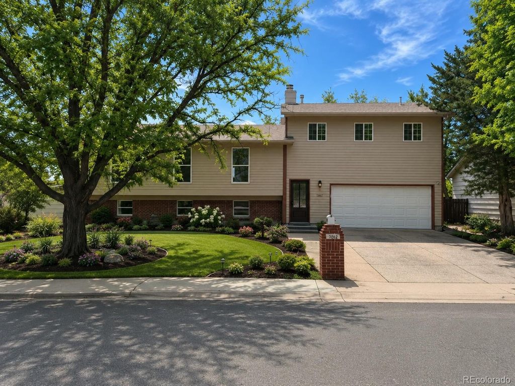 2012 S Ivory Street, Aurora, CO 80013