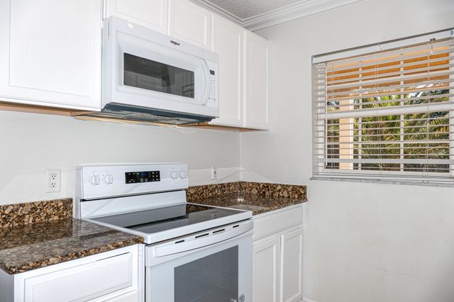 620 W Weatherbee Road, Fort Pierce, FL 34982