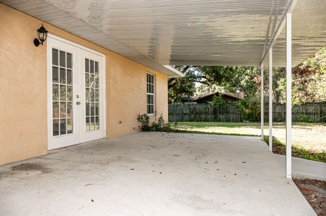 620 W Weatherbee Road, Fort Pierce, FL 34982