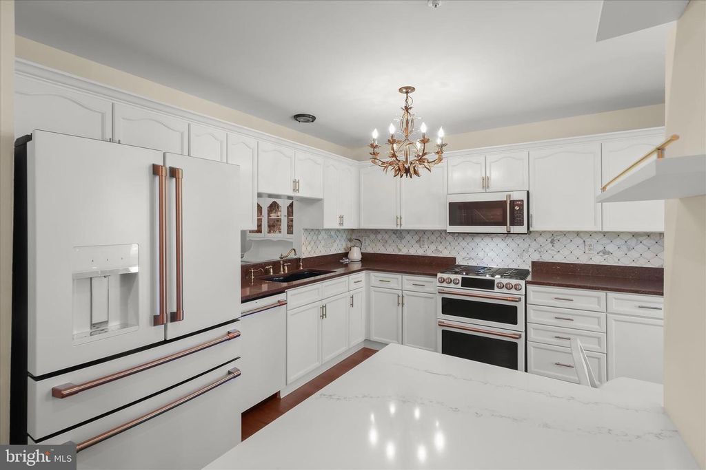 Image 12 of property listing at 7105 NATURES RD, Columbia, MD 21046