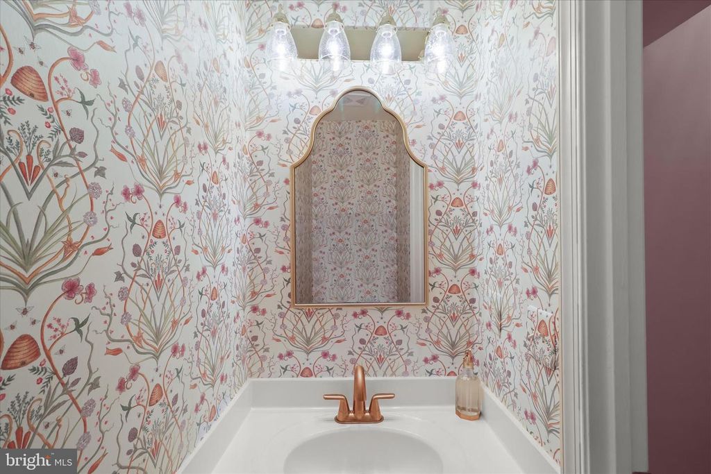 Image 47 of property listing at 7105 NATURES RD, Columbia, MD 21046