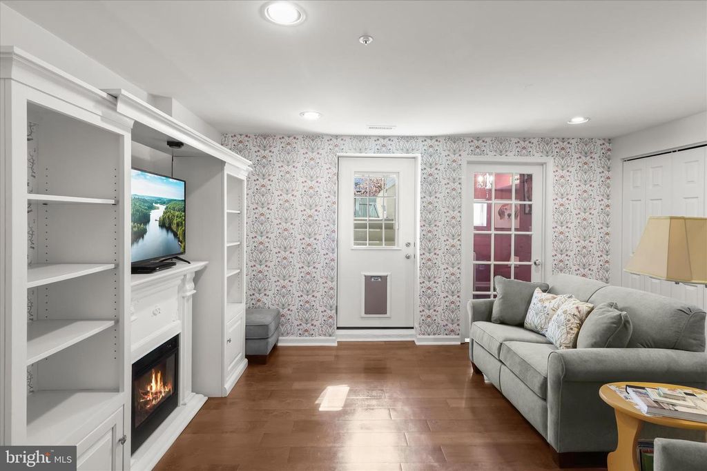 Image 51 of property listing at 7105 NATURES RD, Columbia, MD 21046