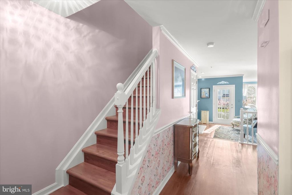 Image 6 of property listing at 7105 NATURES RD, Columbia, MD 21046