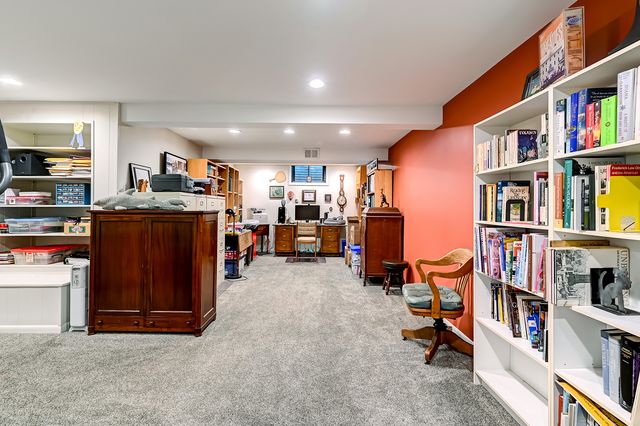 629 W Elm Street, Wheaton, IL 60189