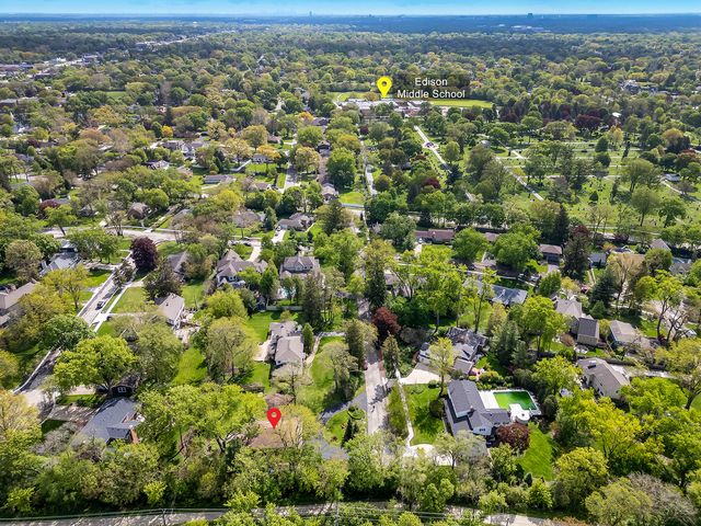 629 W Elm Street, Wheaton, IL 60189