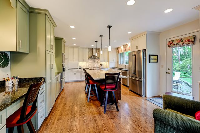 629 W Elm Street, Wheaton, IL 60189