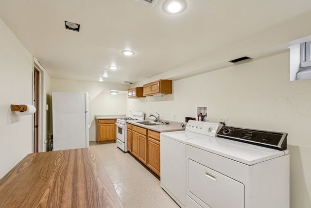 124 Harlem Avenue, Glenview, IL 60025