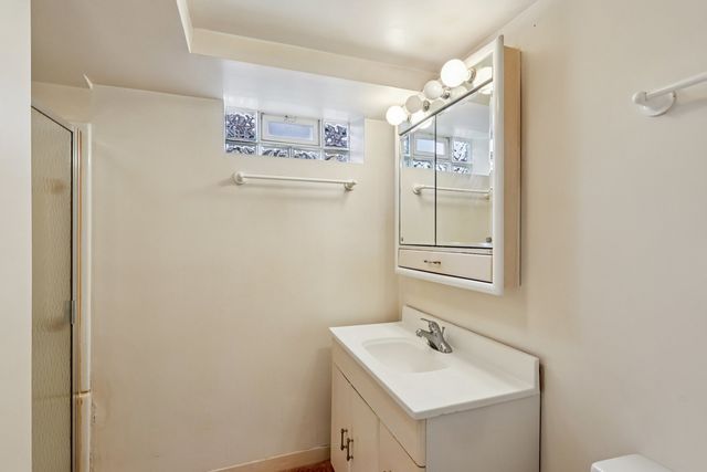 124 Harlem Avenue, Glenview, IL 60025