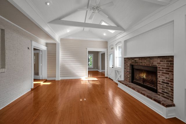 203A Woodmont Cir, Nashville, TN 37205