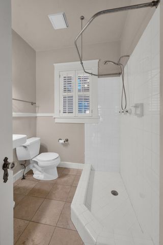 203A Woodmont Cir, Nashville, TN 37205