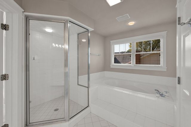 203A Woodmont Cir, Nashville, TN 37205