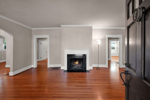 203A Woodmont Cir, Nashville, TN 37205