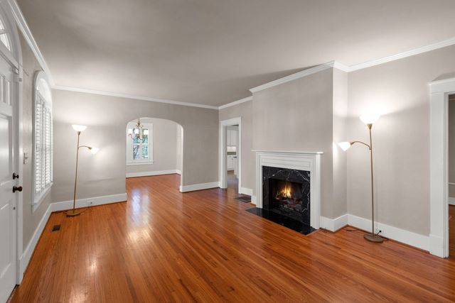 203A Woodmont Cir, Nashville, TN 37205