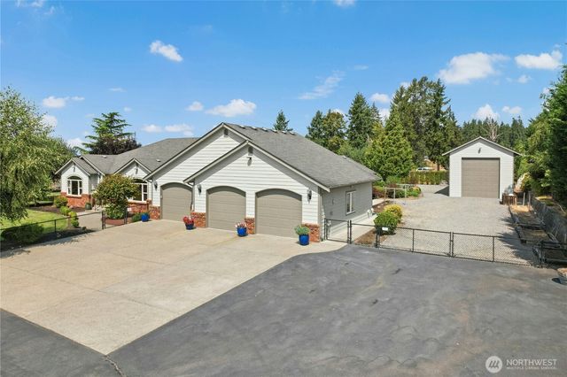 400 Cessna Court E, Eatonville, WA 98328