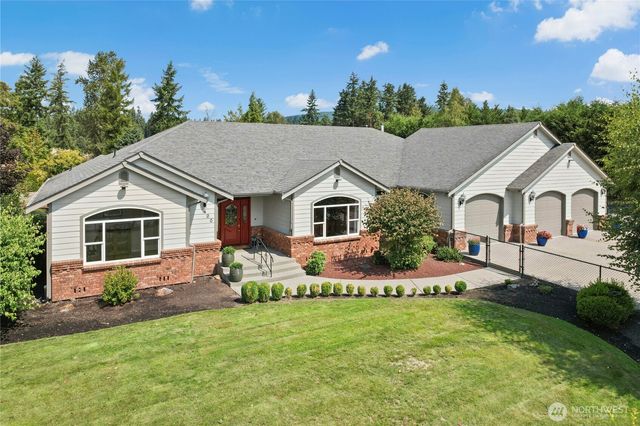 400 Cessna Court E, Eatonville, WA 98328