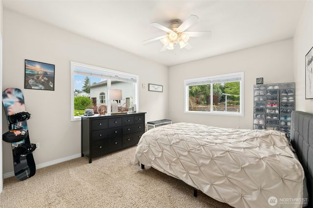 400 Cessna Court E, Eatonville, WA 98328